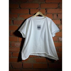 Vultures Double-Sided Yeezy Graphic Tee – White – Fits Like XL